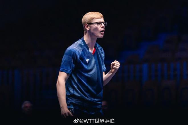 罗德曼并肩 罗德曼并肩