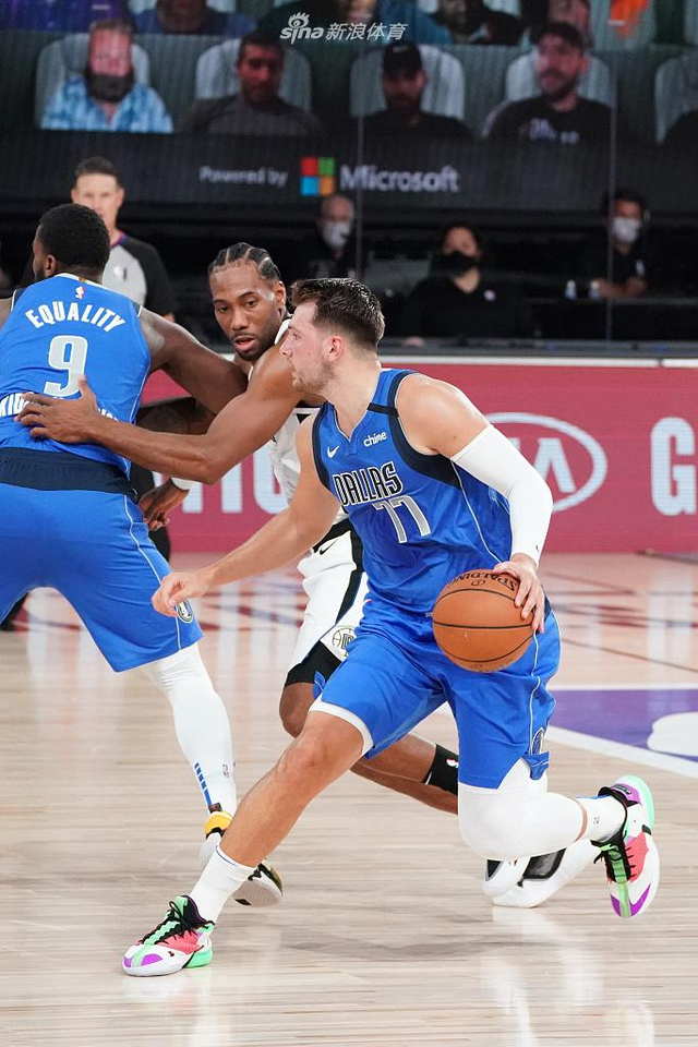 与伦比的默 与伦比的默