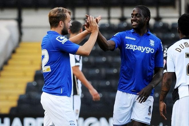 然融入观展 然融入观展